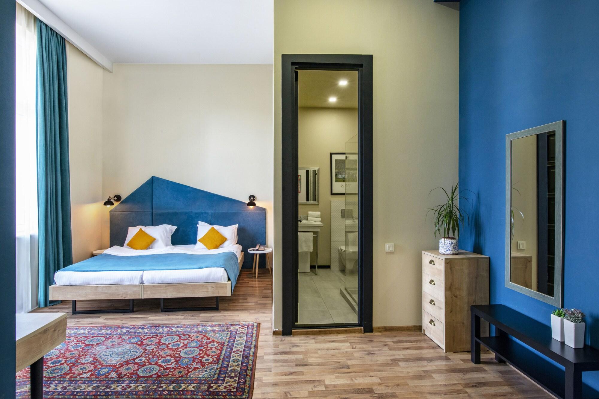 Alphabet Boutique Hotel Tbilisi Exterior photo